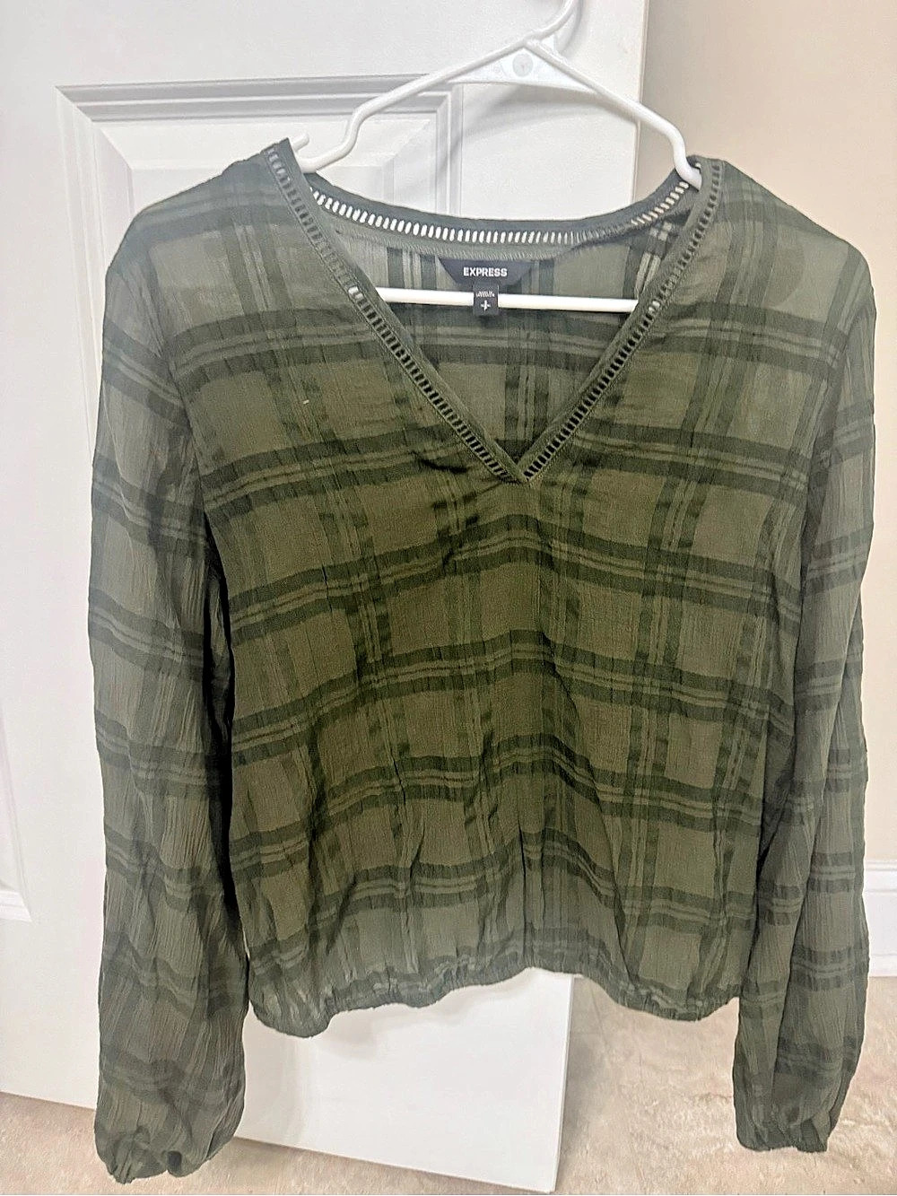 Express Plaid Long Sleeve Blouse in Green Womens Size Small